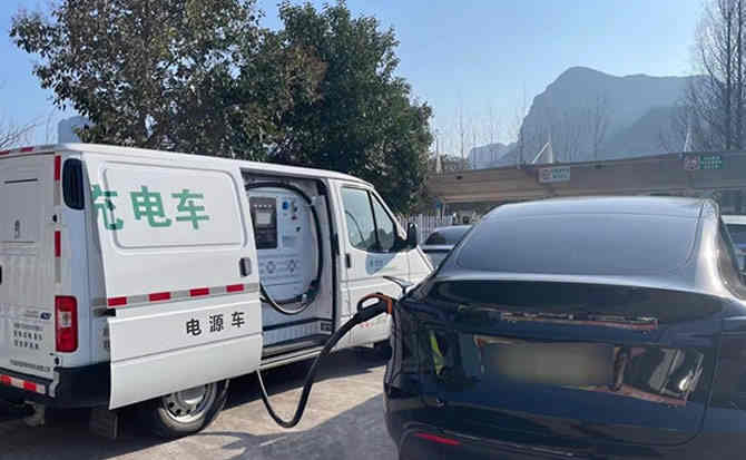 临洮汽车搭电